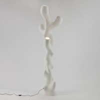 <a href="https://www.galeriegosserez.com/artistes/donnersberg-emma.html">Emma Donnersberg</a> - Penzai - Sculpture lumineuse